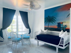 Ocean view 2 charming bds suite SoBe